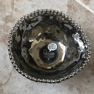 Pampa bay 2 medium snack bowls. Silver porcelain.